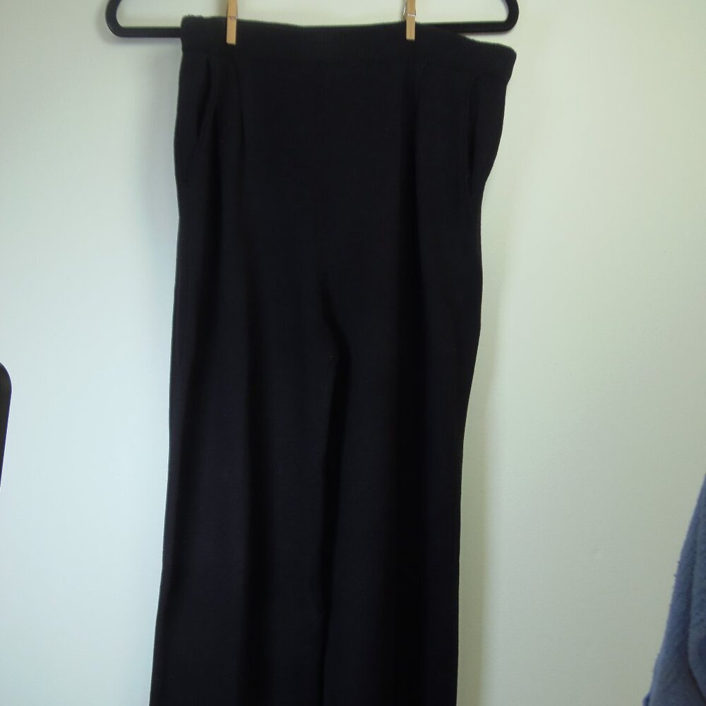 St. John Collection by Marie Gray Classic Black Knit Pull On Pants Size 10 Quiet